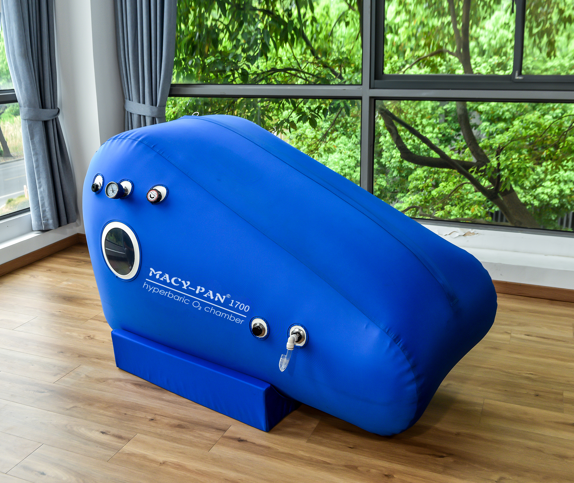 ST1700 Sitting Type Portable Hyperbaric Oxygen Chamber