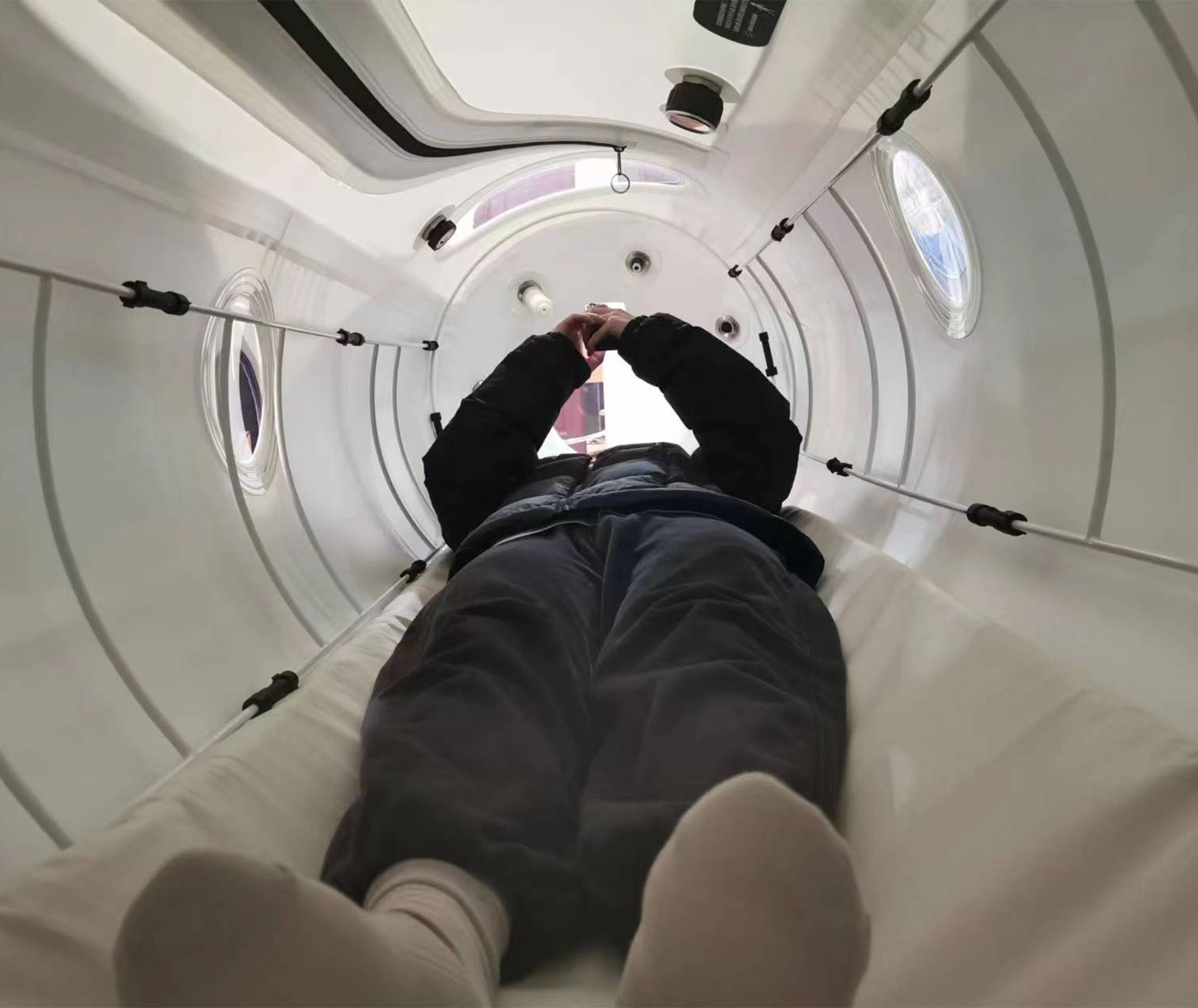 ST801 Lying Type Portable Hyperbaric Oxygen Chamber